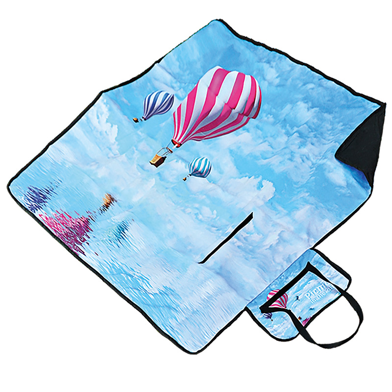 Picnic blanket with waterproof lining