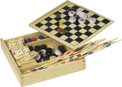 Wooden 5-in-1 game set